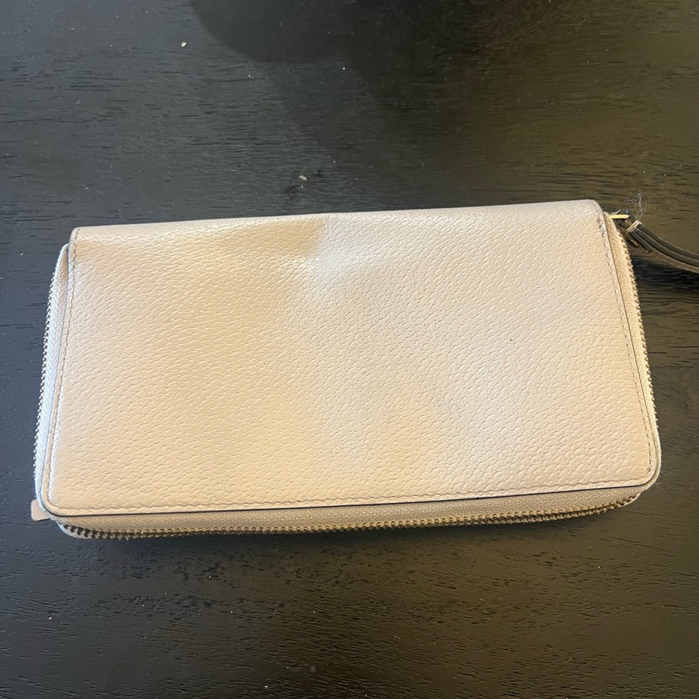 💜Authentic Kate Spade wallet - Picture 2 of 7